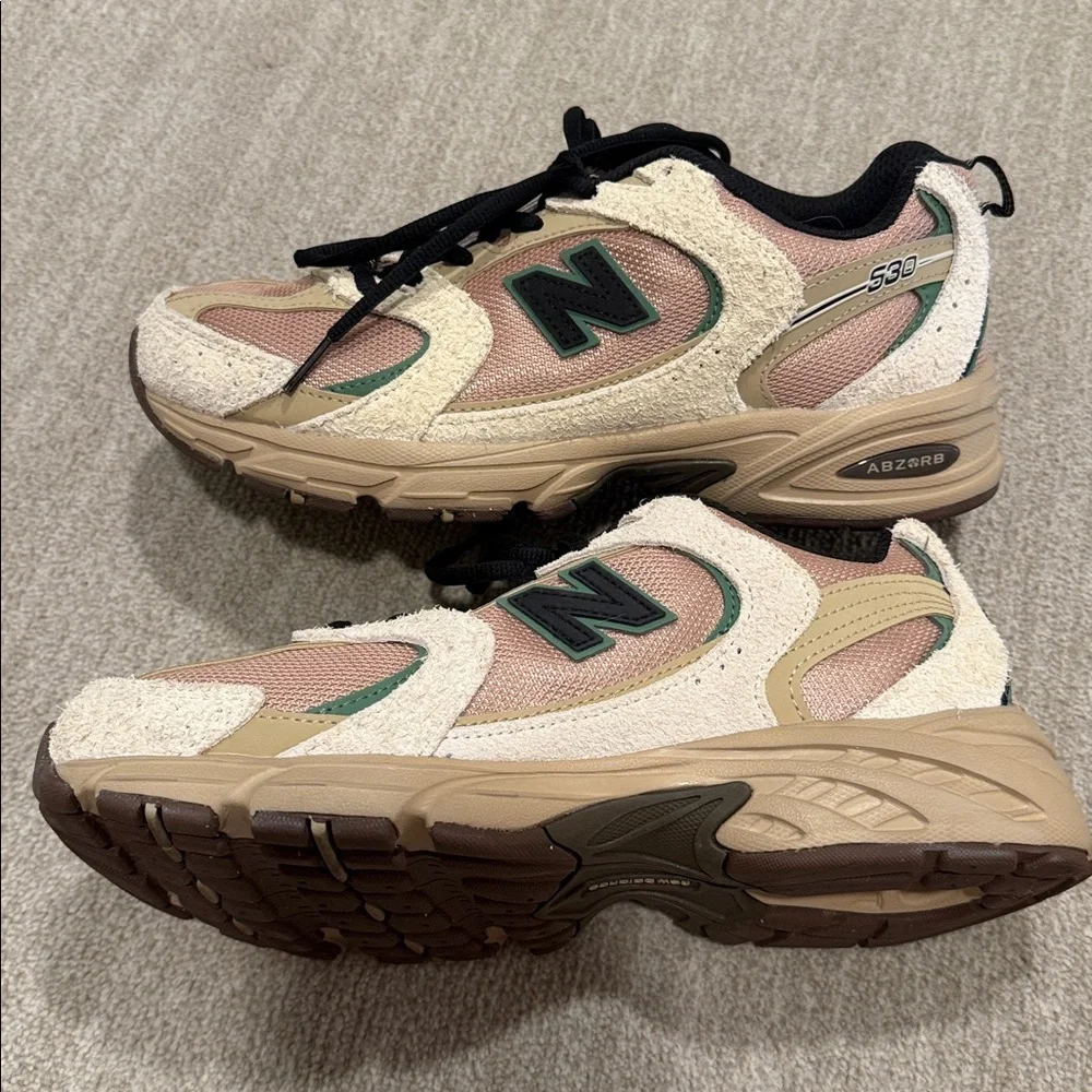 New Balance 530 - Picture 2 of 6